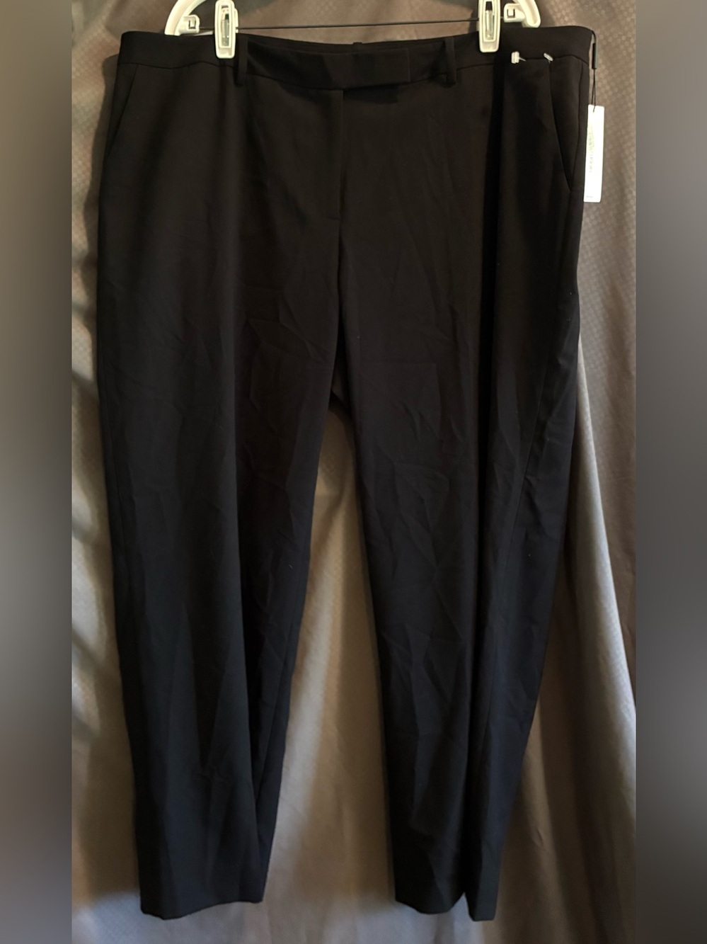 NWT Calvin Klein Women’s Black Plus Size Pant Slim Leg, Cropped Length; Size 18W